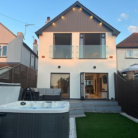 הרן ביי Broadway Beach Home With Hot Tub מראה חיצוני תמונה